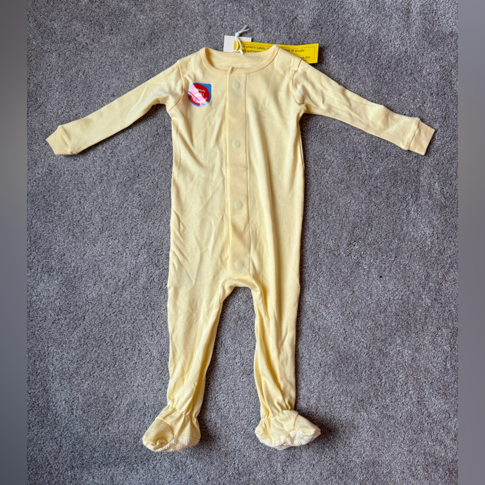 Simply Magnetic Me Organic Cotton Onesie in Orange Juice. NWT. 12-18 months - Picture 2 of 2
